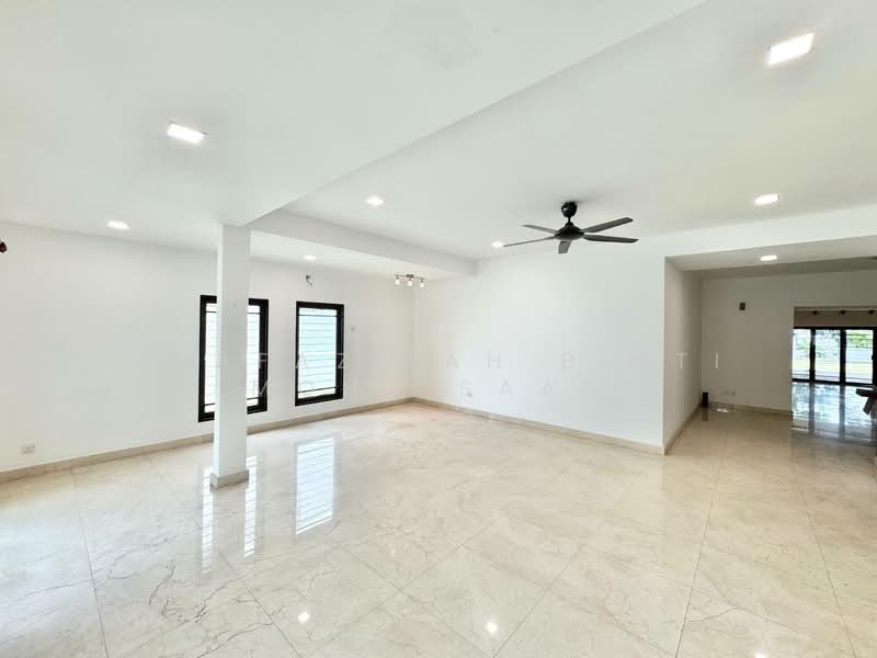 Bungalow for Sale in SS19 (Subang Jaya) - Norfazilah Binti Mohd Saad - Living Room - PropertyGuru.com.my
