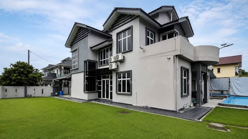 Bungalow for Sale in Bandar Baru Salak Tinggi (Sepang) - Wan Azlan Ahmad - PropertyGuru.com.my