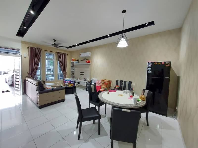 Rumah Teres untuk Dijual di Kota Masai (Pasir Gudang) - Zack Chow - Living Room - PropertyGuru.com.my