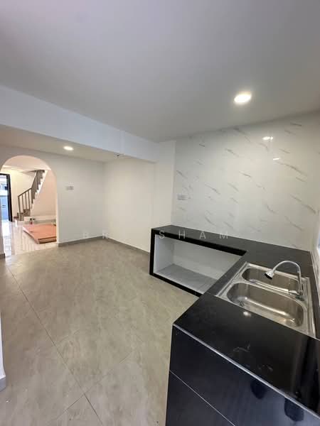 Rumah Teres 2 Tingkat untuk Dijual di Taman Plentong Baru (Masai) - Bro Sham - PropertyGuru.com.my