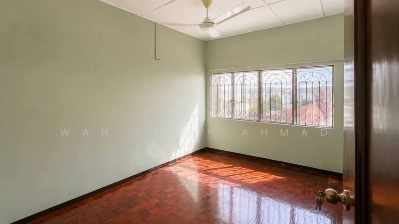 Rumah Teres 2 Tingkat untuk Dijual di Taman Cempaka (Ampang) - Wan Azlan Ahmad - PropertyGuru.com.my