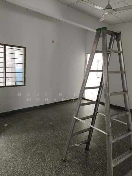 Gudang untuk Disewa di Bukit Rimau (Shah Alam) - Noor Hidayah Mohamad Noor - Interior - PropertyGuru.com.my