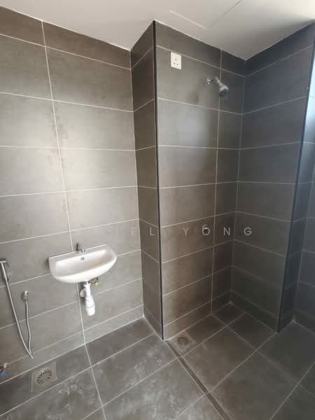 Servis Apartment untuk Dijual di Midas @ Seri Alam - Daniel Yong - Bathroom - PropertyGuru.com.my