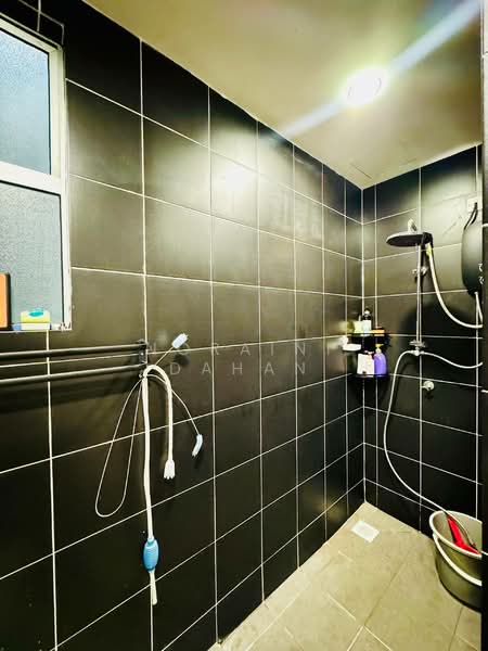 Service Residence for Sale at The Zizz @ Damansara North - Noraini Dahan - PropertyGuru.com.my