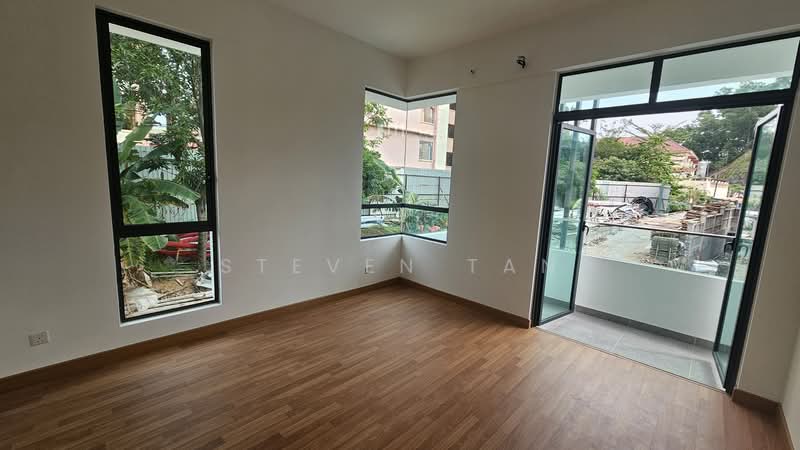 3-storey Terraced House for Sale in Cheras (Kuala Lumpur) - Steven Tan - Balcony - PropertyGuru.com.my