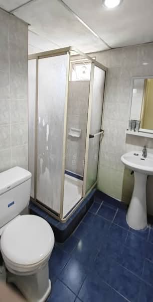 Condominium for Rent at Gold Coast Resort Condominium - Correen Lee - Bathroom - PropertyGuru.com.my