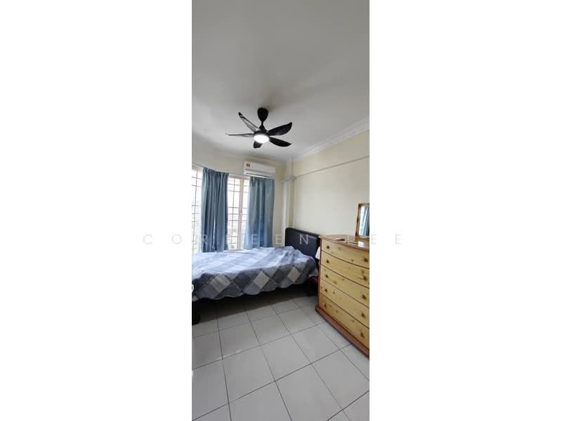 Condominium for Rent at Gold Coast Resort Condominium - Correen Lee - Bedroom - PropertyGuru.com.my