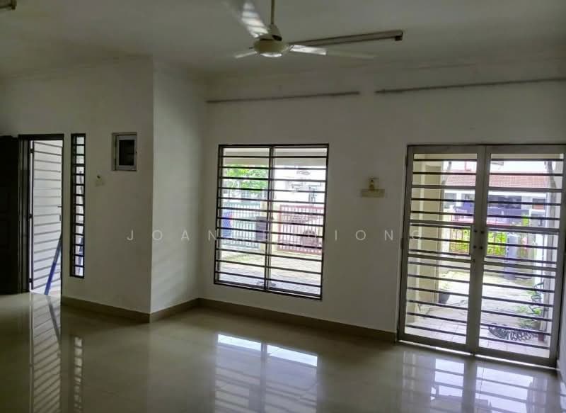 2-storey Terraced House for Rent in Putra Heights (Subang Jaya) - Joanne Diong - Living Room - PropertyGuru.com.my