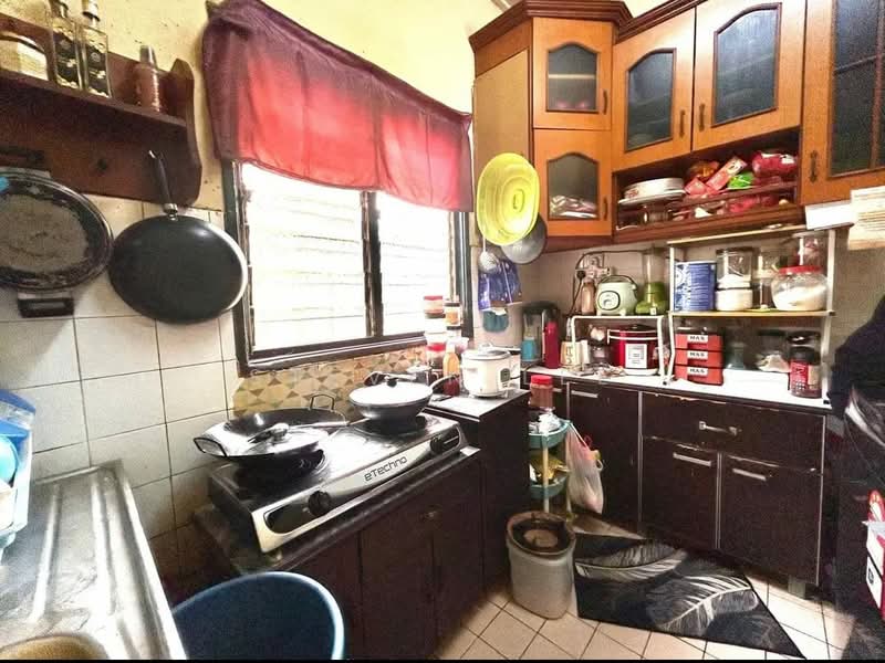 1-storey Terraced House for Sale in Bandar Sungai Buaya (Serendah) - Steven Lee - Kitchen - PropertyGuru.com.my