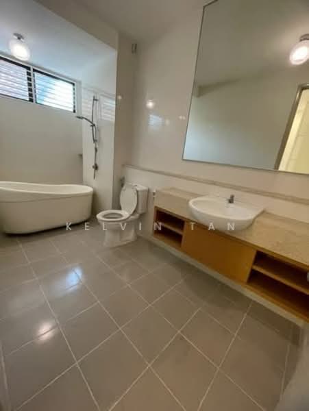 Rumah Teres 2 Tingkat untuk Disewa di Kampung Permatang Tengah (Balik Pulau) - Kelvin Tan - Bathroom - PropertyGuru.com.my