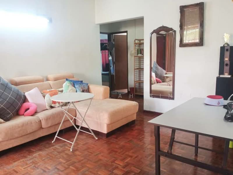 Rumah Banglo untuk Dijual di KL City Centre (Kuala Lumpur) - Norfazilah Binti Mohd Saad - Living Room - PropertyGuru.com.my