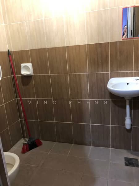 1-storey Terraced House for Sale in Seri Kembangan (Selangor) - Vinc Pheng - Bathroom - PropertyGuru.com.my