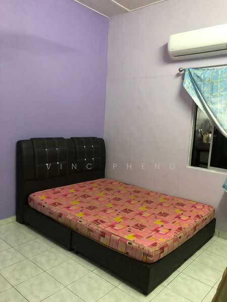 1-storey Terraced House for Sale in Seri Kembangan (Selangor) - Vinc Pheng - Bedroom - PropertyGuru.com.my