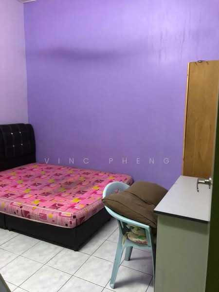 1-storey Terraced House for Sale in Seri Kembangan (Selangor) - Vinc Pheng - Bedroom - PropertyGuru.com.my