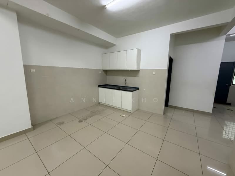 2-storey Terraced House for Sale in Setia Indah 12 (Setia Alam) - Annie Kho - Kitchen - PropertyGuru.com.my