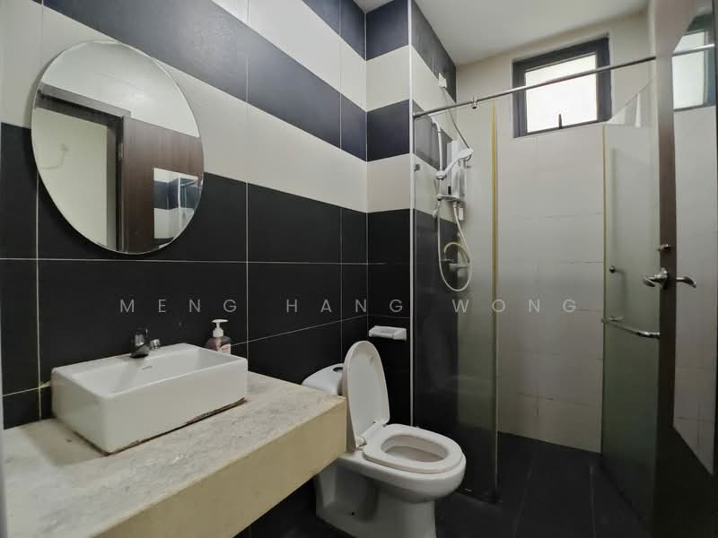 Servis Apartment untuk Dijual di D'Secret Garden (Pangsapuri Kempas Indah) - Meng Hang Wong - Bathroom - PropertyGuru.com.my
