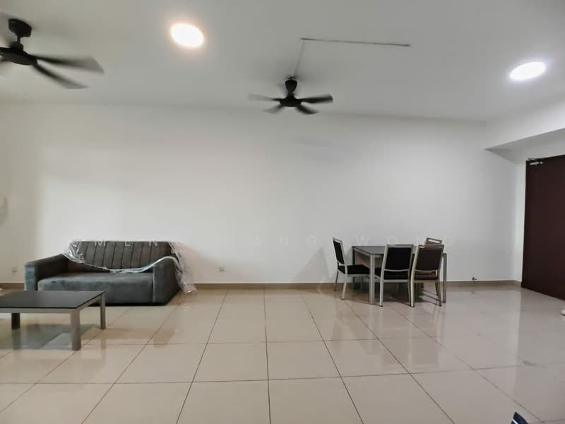 Servis Apartment untuk Dijual di D'Secret Garden (Pangsapuri Kempas Indah) - Meng Hang Wong - Living Room - PropertyGuru.com.my