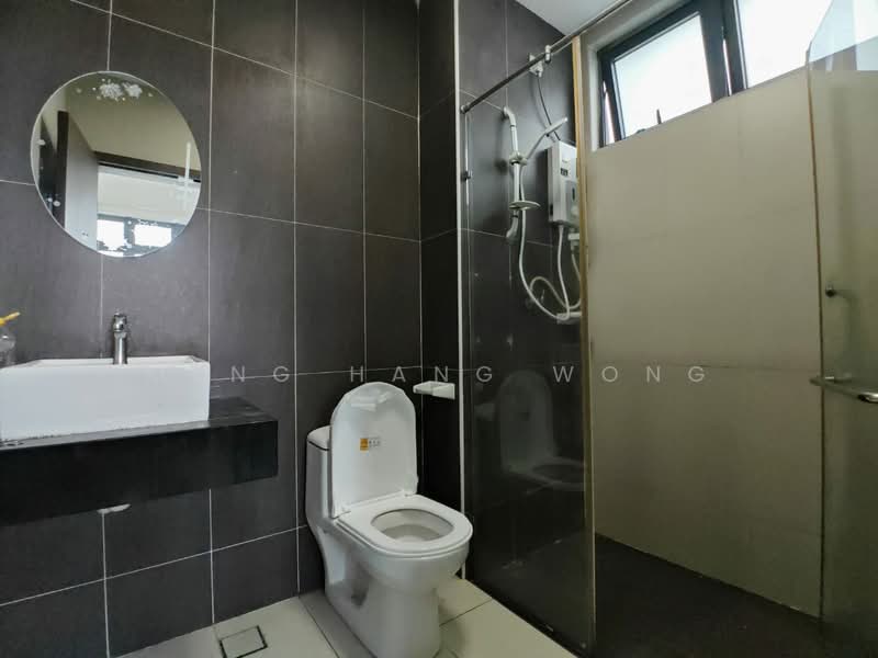Servis Apartment untuk Dijual di D'Secret Garden (Pangsapuri Kempas Indah) - Meng Hang Wong - Bathroom - PropertyGuru.com.my