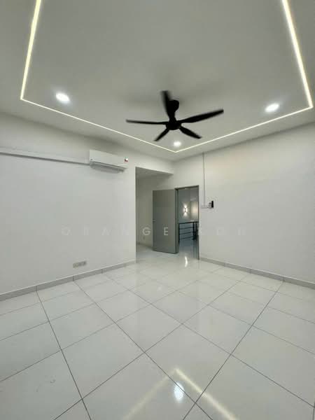 Rumah Teres 2 Tingkat untuk Dijual di Taman Bestari Indah (Ulu Tiram) - Orange Koh - Interior - PropertyGuru.com.my