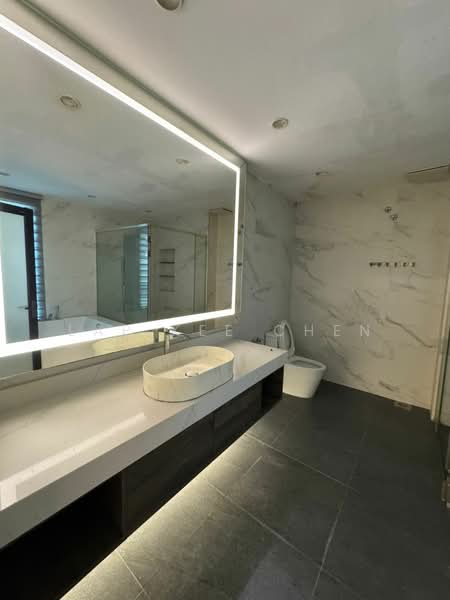 Semi-Detached House for Sale in Sri Petaling (Kuala Lumpur) - Lap Kee Chen - Master Bathroom - PropertyGuru.com.my