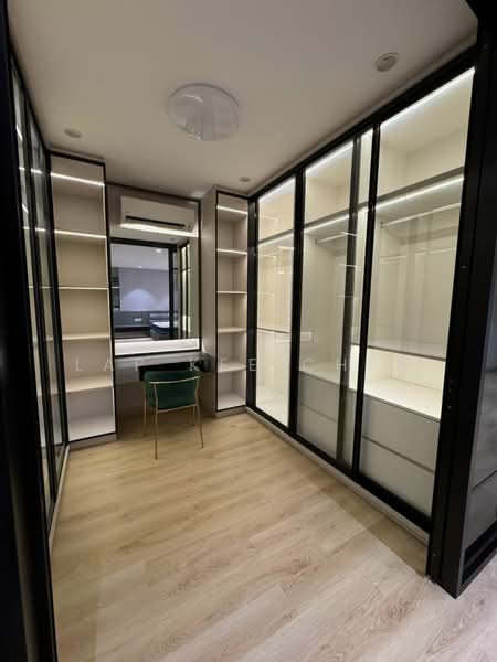 Semi-Detached House for Sale in Sri Petaling (Kuala Lumpur) - Lap Kee Chen - Master Bedroom - PropertyGuru.com.my