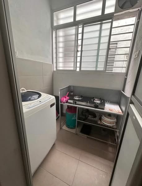 Kondominium untuk Disewa di Permata Residences - Jenson Low - Kitchen - PropertyGuru.com.my