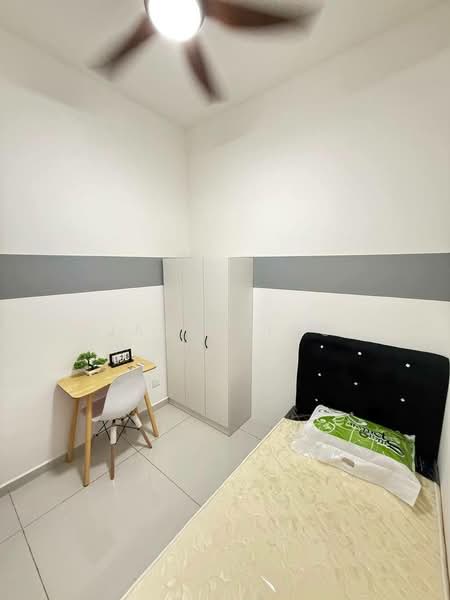 Condominium for Rent at Bay Laurel @ Country Garden Danga Bay - Jack Ting - Bedroom - PropertyGuru.com.my