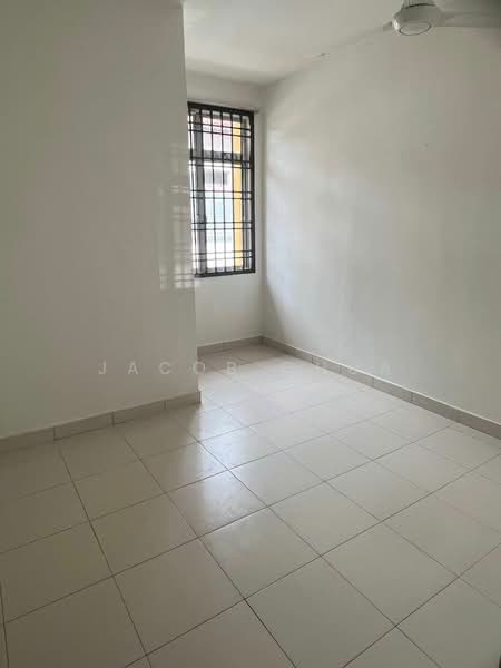2-storey Terraced House for Rent in Bandar Uda Utama (Johor Bahru) - Jacob Chua - Interior - PropertyGuru.com.my