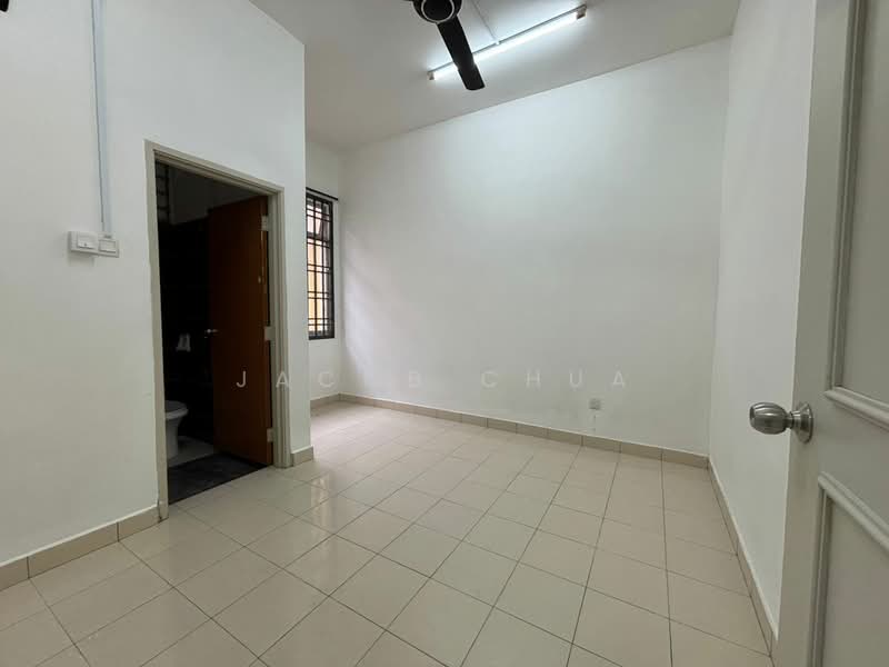Rumah Teres 2 Tingkat untuk Disewa di Bandar Uda Utama (Johor Bahru) - Jacob Chua - Interior - PropertyGuru.com.my