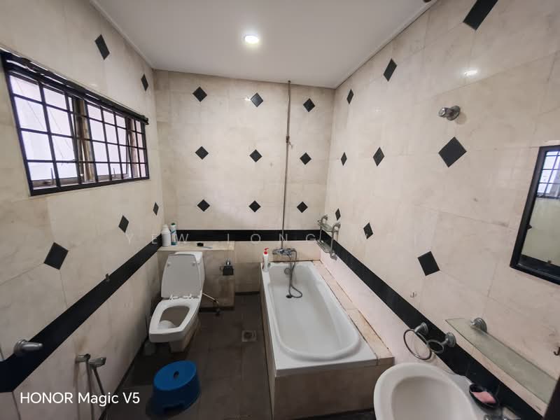 1.5-storey Terraced House for Sale in Bukit Raja (Selangor) - Yew Long Woi - PropertyGuru.com.my