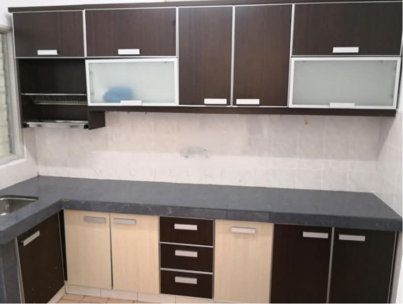 Pangsapuri untuk Dijual di Crystal Tower - Michelle Tan - Kitchen - PropertyGuru.com.my