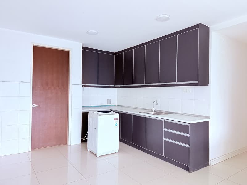 Service Residence for Sale at Setia SKY Residences - Leo Ng - Kitchen - PropertyGuru.com.my
