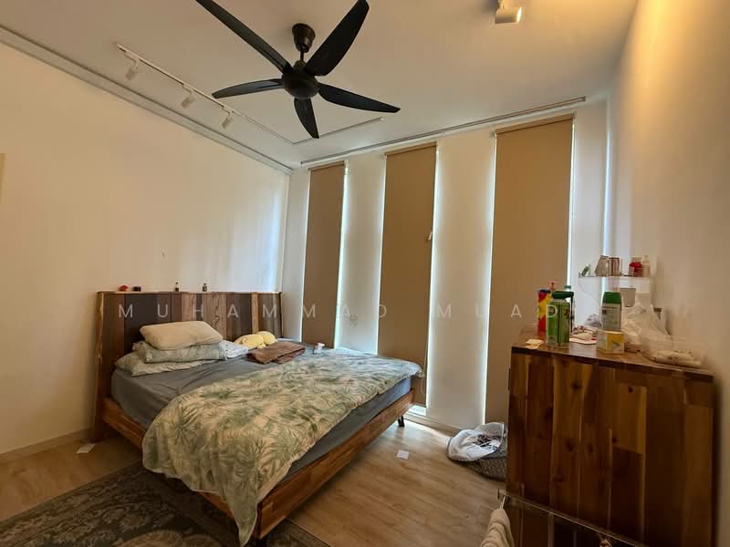 Condominium for Sale at Lakefront Homes - Muhammad Muadz - Bedroom - PropertyGuru.com.my