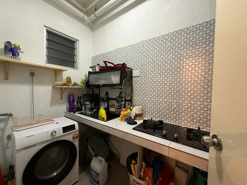 Condominium for Sale at Lakefront Homes - Muhammad Muadz - Kitchen - PropertyGuru.com.my