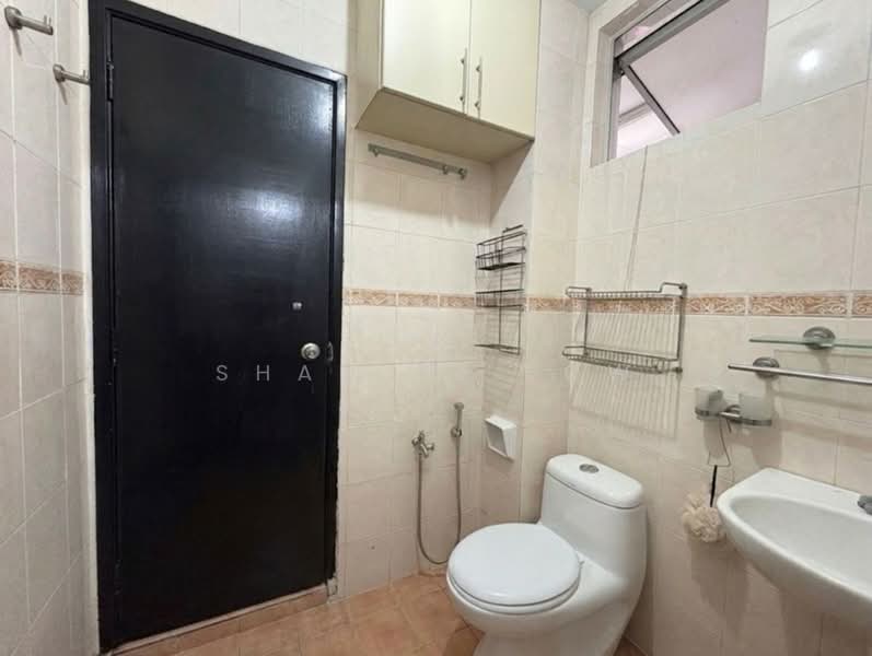 Rumah Teres 2 Tingkat untuk Dijual di Bandar Puteri Puchong (Puchong) - Shanice Low - Bathroom - PropertyGuru.com.my