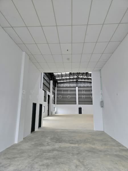 Detached Factory for Rent in Bukit Raja (Selangor) - Queenie Hwa Lee Soo Hwa - Interior - PropertyGuru.com.my