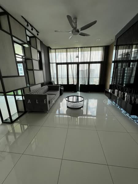 Kondominium untuk Dijual di Tropicana Grande - Alex Chang - Living Room - PropertyGuru.com.my