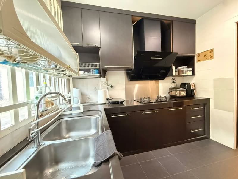 Rumah Teres 2 Tingkat untuk Dijual di Taman Bestari Indah (Ulu Tiram) - JB Wendy - PropertyGuru.com.my