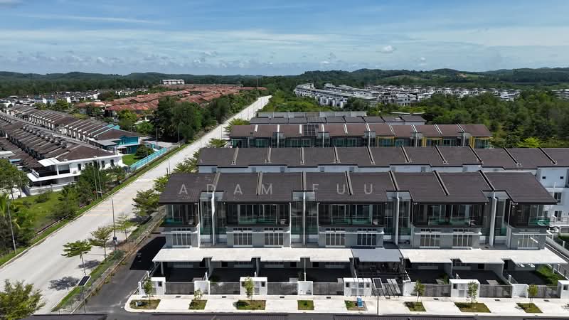 2.5-storey Terraced House for Sale in Saujana Rawang (Rawang) - Adam Fuu - Exterior - PropertyGuru.com.my