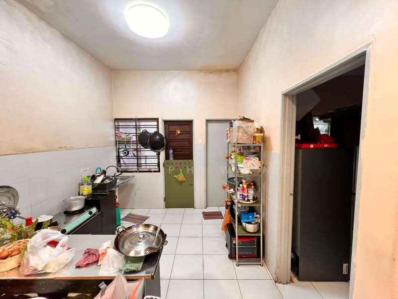 2-storey Terraced House for Sale in Taman Nusantara Prima (Gelang Patah) - Joseph Wong - Kitchen - PropertyGuru.com.my