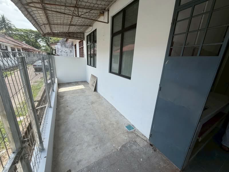 Rumah Teres 1 Tingkat untuk Disewa di Taman Puteri Wangsa (Ulu Tiram) - Danny Yap - Exterior - PropertyGuru.com.my