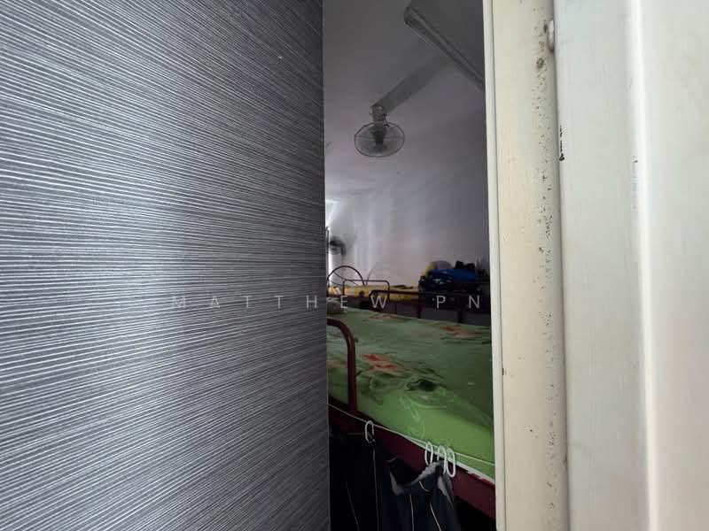 Rumah Teres 3-Tingkat untuk Dijual di Farlim (Ayer Itam) - Matthew Png - Bedroom - PropertyGuru.com.my