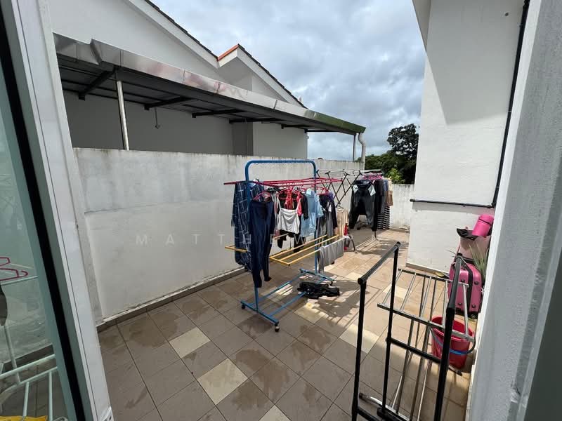 Rumah Teres 3-Tingkat untuk Dijual di Farlim (Ayer Itam) - Matthew Png - Balcony - PropertyGuru.com.my