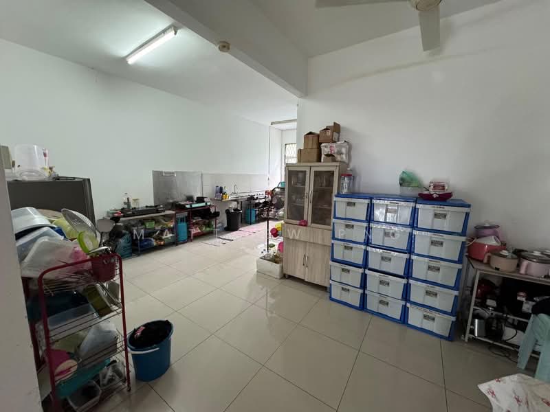 Rumah Teres 3-Tingkat untuk Dijual di Farlim (Ayer Itam) - Matthew Png - Kitchen - PropertyGuru.com.my