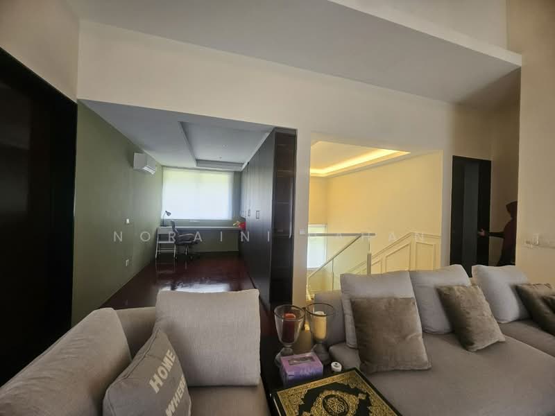 Rumah Banglo untuk Dijual di Ampang Jaya (Ampang) - Noraini Dahan - Living Room - PropertyGuru.com.my
