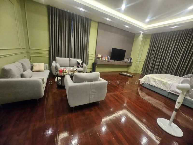 Rumah Banglo untuk Dijual di Ampang Jaya (Ampang) - Noraini Dahan - Living Room - PropertyGuru.com.my