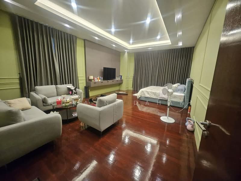 Rumah Banglo untuk Dijual di Ampang Jaya (Ampang) - Noraini Dahan - Living Room - PropertyGuru.com.my