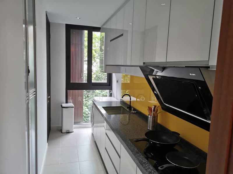 Kondominium untuk Dijual di Shorefront Residences - Irene Goh - Kitchen - PropertyGuru.com.my