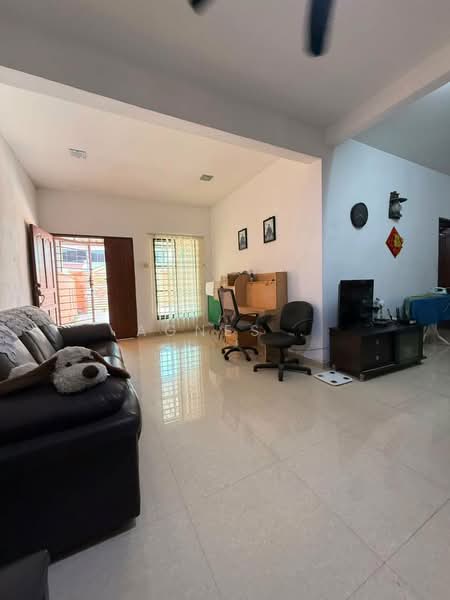 2-storey Terraced House for Sale in Taman Ungku (Johor Bahru) - Agnes . - PropertyGuru.com.my