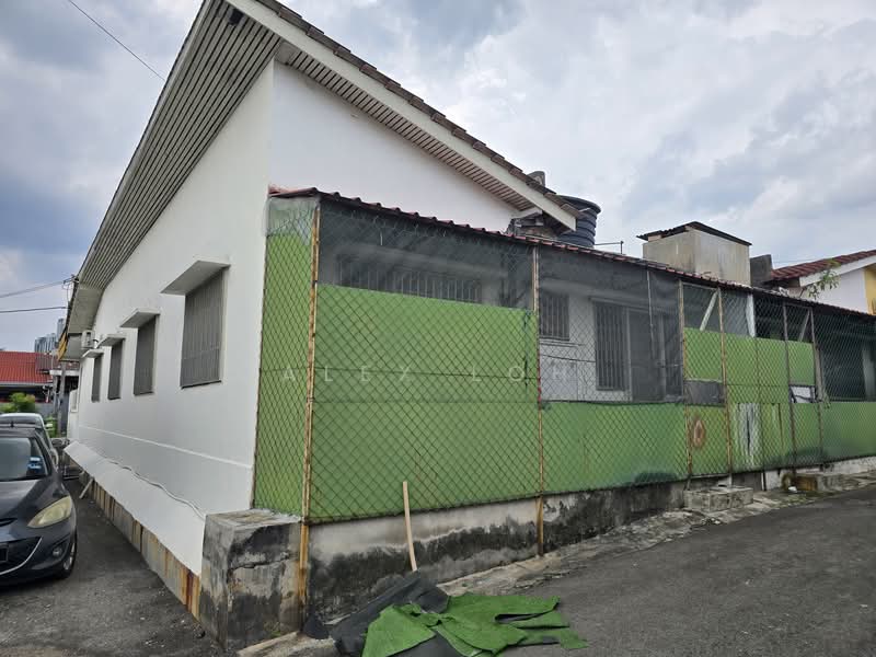 1-storey Terraced House for Rent in Taman Taynton View (Cheras) - Alex Loh - End lot - PropertyGuru.com.my